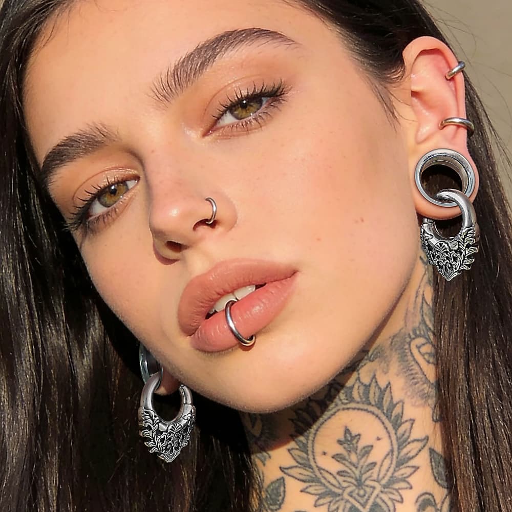 Giga 2Pcs Vintage 5mm(4g) Flor - Body Jewelry Hangers ulasan dan harga